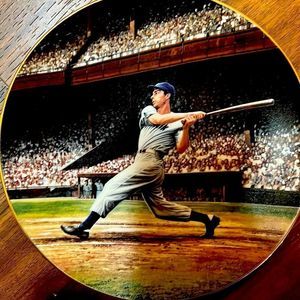 “Joe DiMaggio:  The Streak” collectors plate